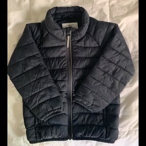 Polarn unisex lightweight puffer jacket.